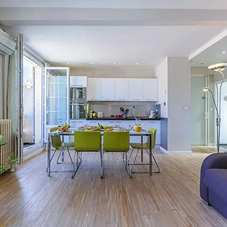 Berlioz 1 - Center 2 - Last Floor Appartement *