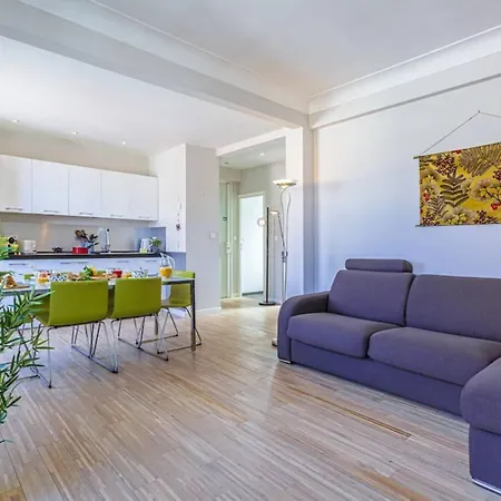 Berlioz 1 - Center 2 - Last Floor *